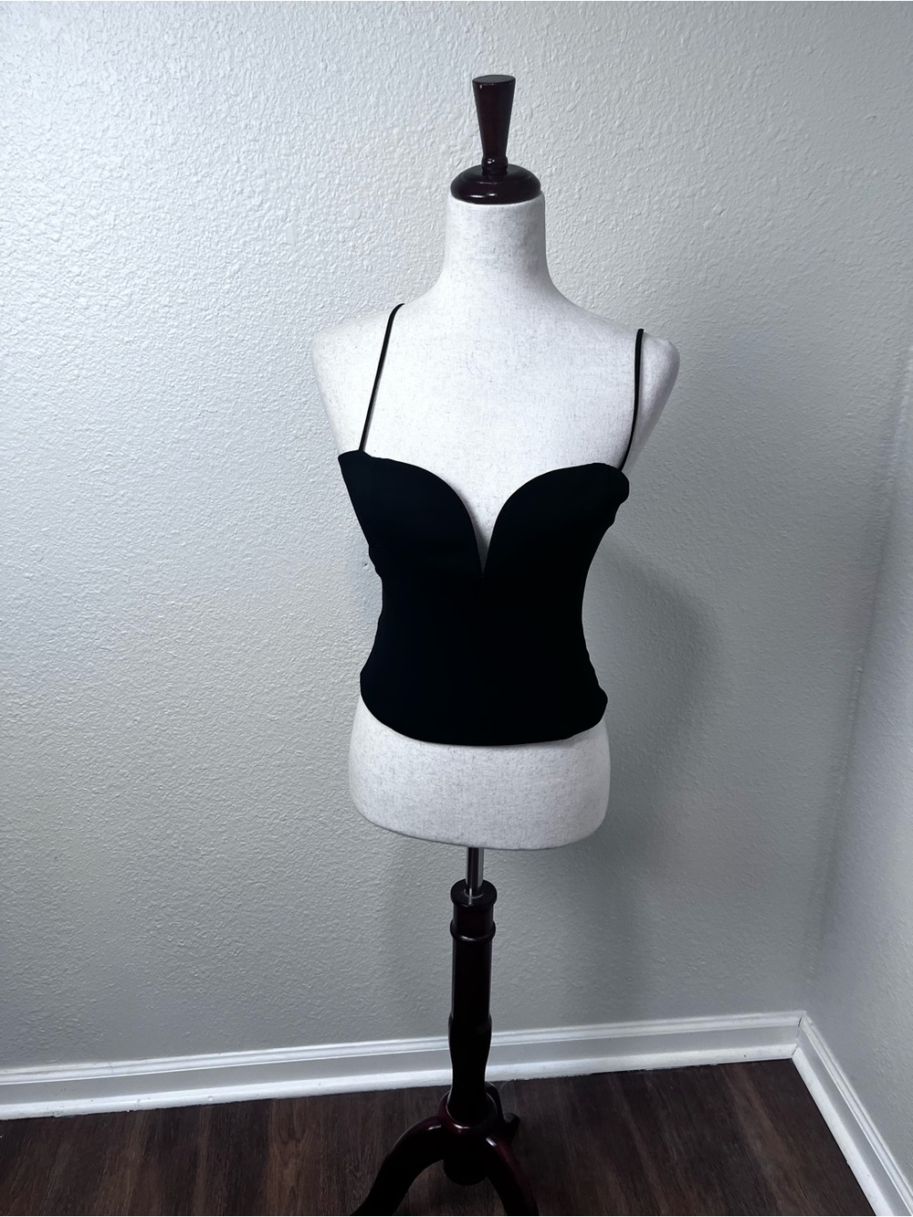 Wilfred Novella Black Camisole Size Small